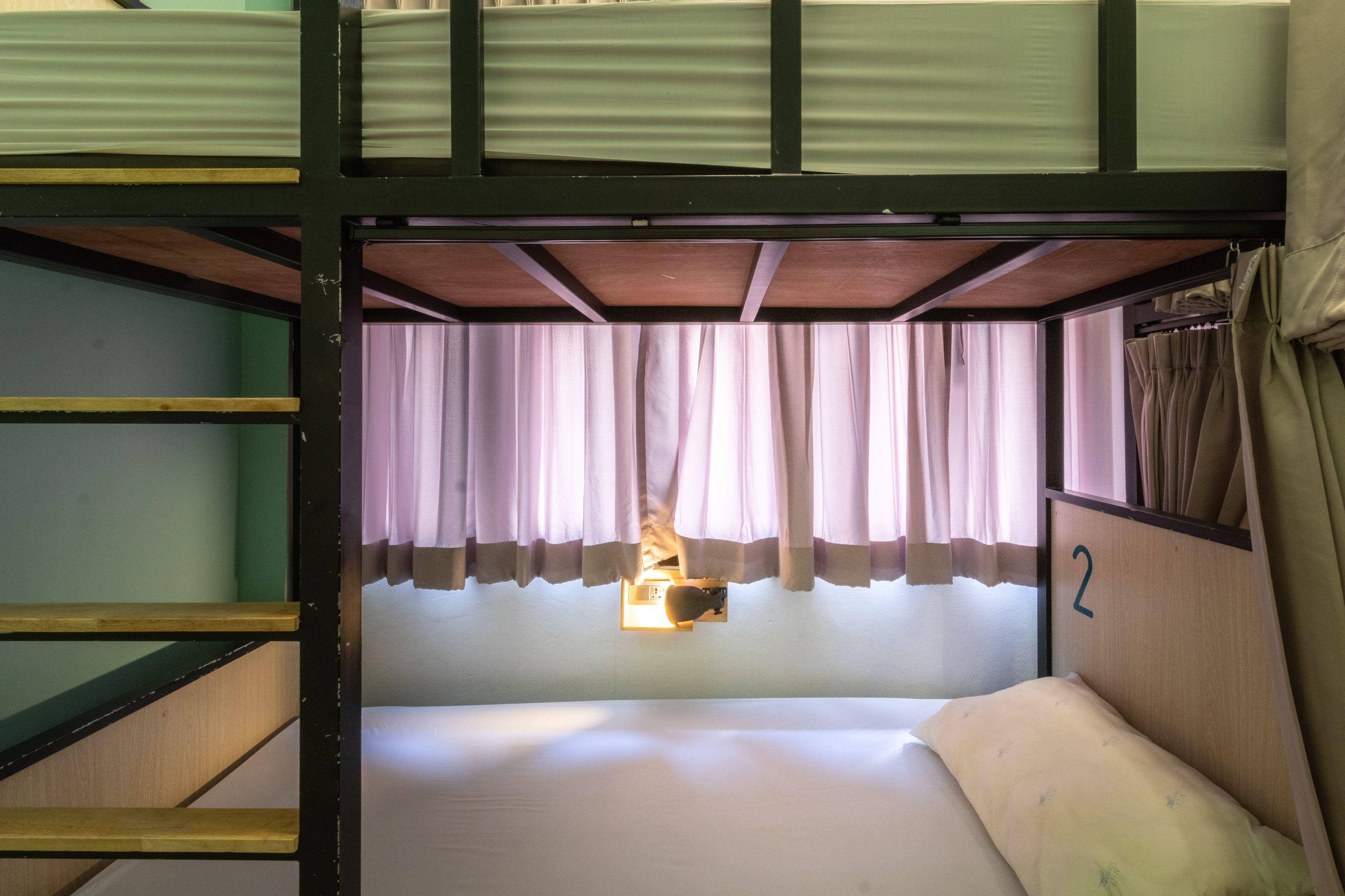 Bunny Burrow Hostel Bangkok Exterior foto
